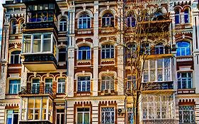 Be My Guest - Apartments For Trips
